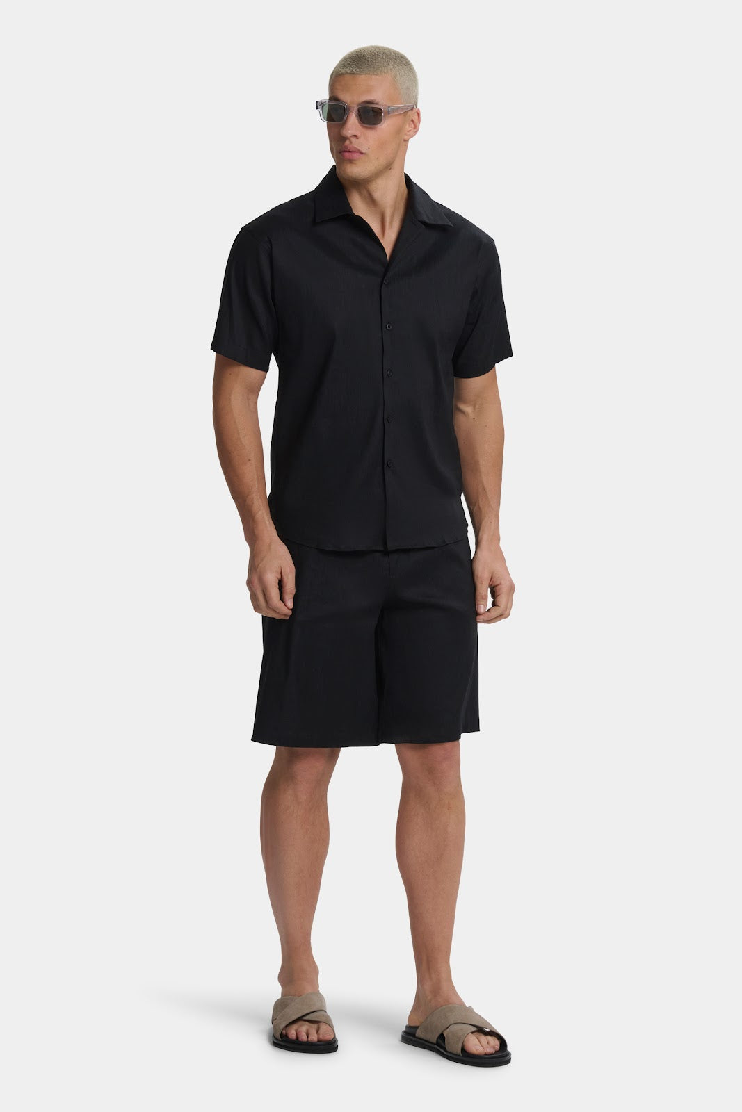 #color_Black