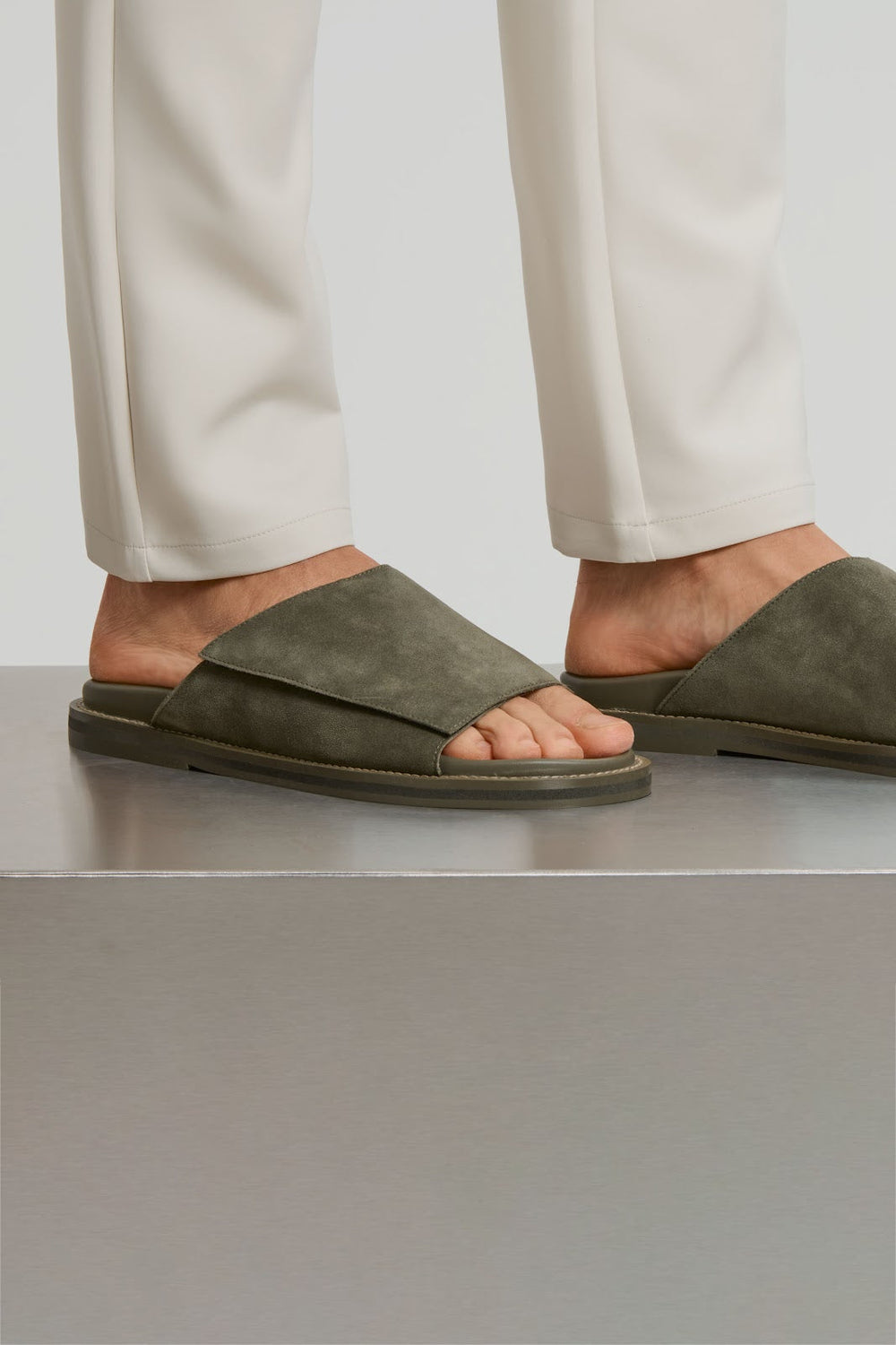THE VINO SANDALS