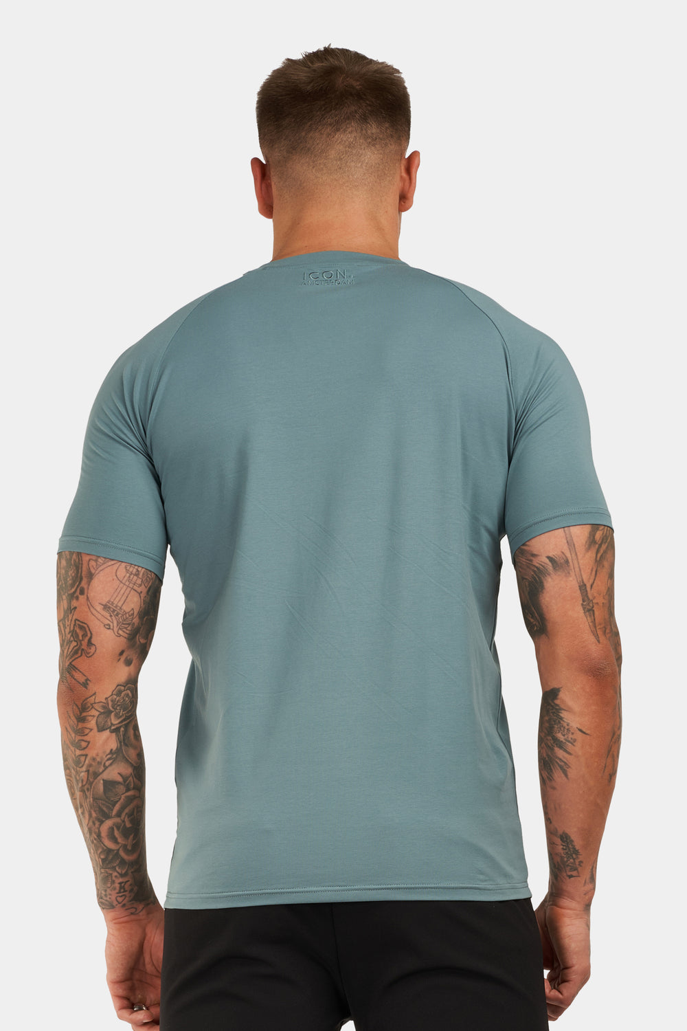 THE MUSCLE BASIC T-SHIRT